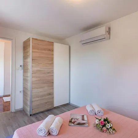 Cadjo With Private Pool - Happy Casa vacanze