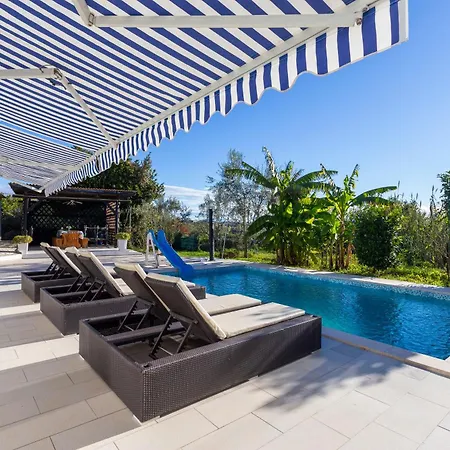 Cadjo With Private Pool - Happy Casa vacanze